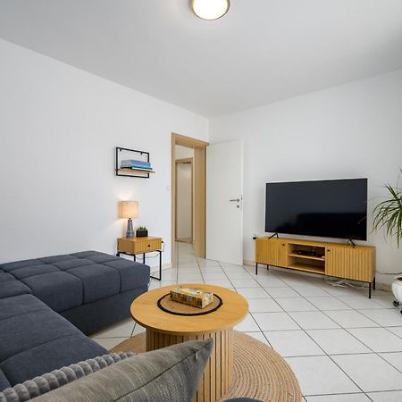 App D Comfort Umag Kültér fotó