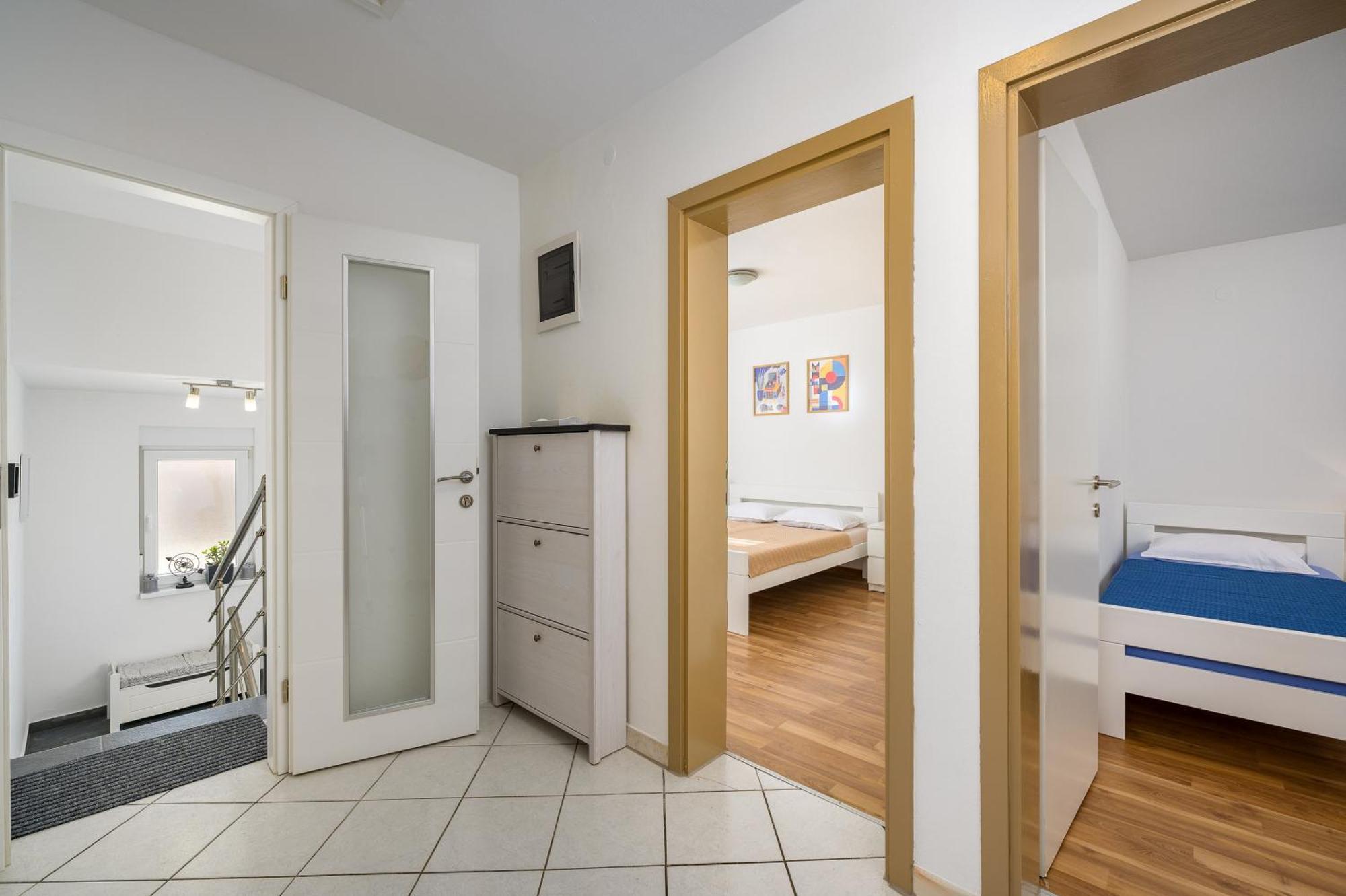 App D Comfort Umag Kültér fotó